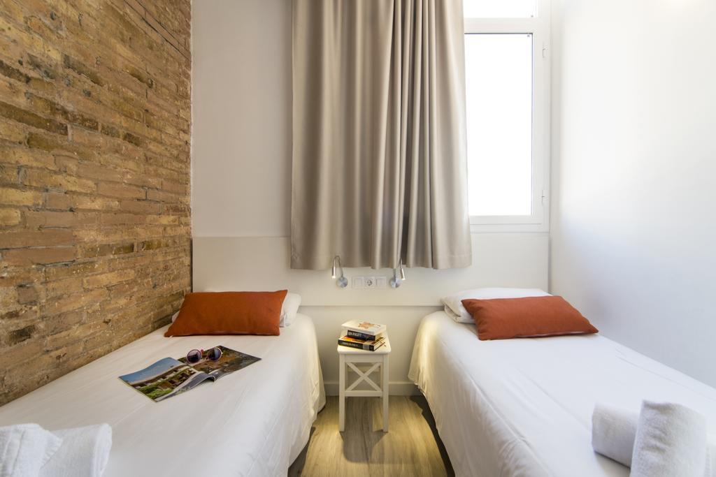 Happy People Sagrada Familia Apartments Barcelona Exterior foto